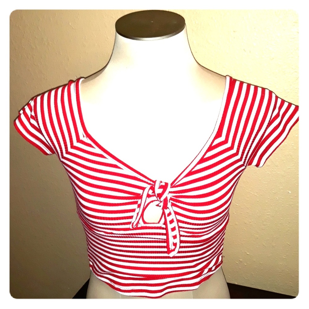 BRAND NEW CROP TOP